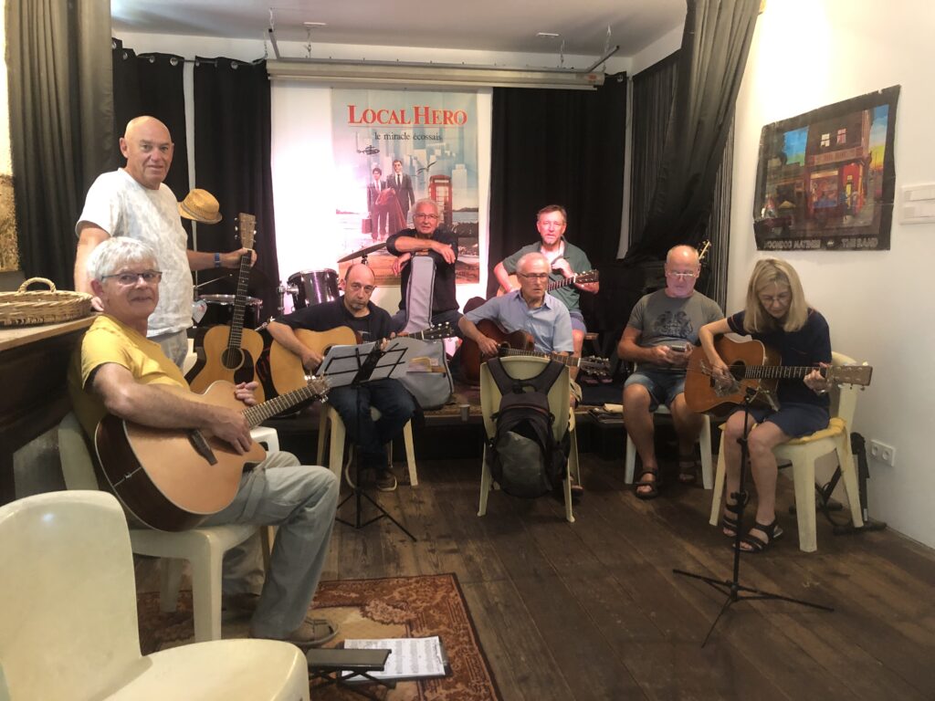 Stage guitare 2025 chez Tina's Cafe